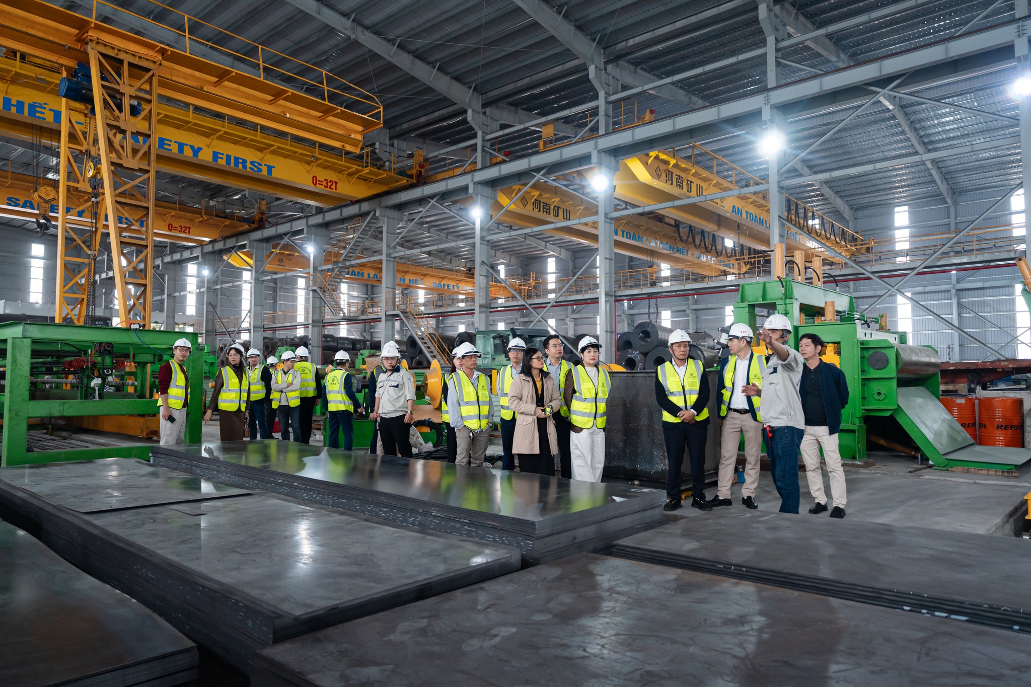 HÀNH TRÌNH KẾT NỐI CỘNG ĐỒNG DOANH NGHIỆP SẢN XUẤT 13/11/2025 - SƠN BENZO 1 598710525 122241589064176550 363806219491592573 n