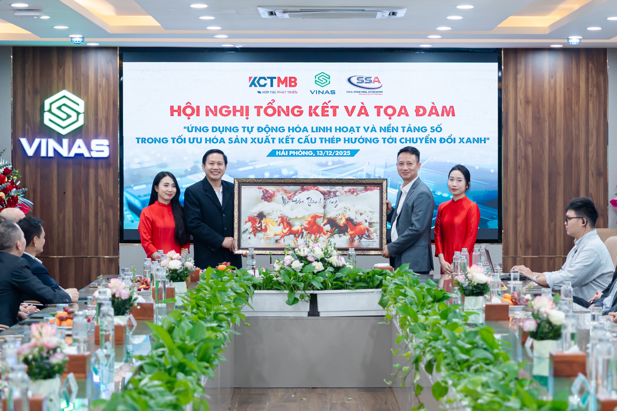HÀNH TRÌNH KẾT NỐI CỘNG ĐỒNG DOANH NGHIỆP SẢN XUẤT 13/11/2025 - SƠN BENZO 3 600242545 122241588350176550 5707074740326766883 n