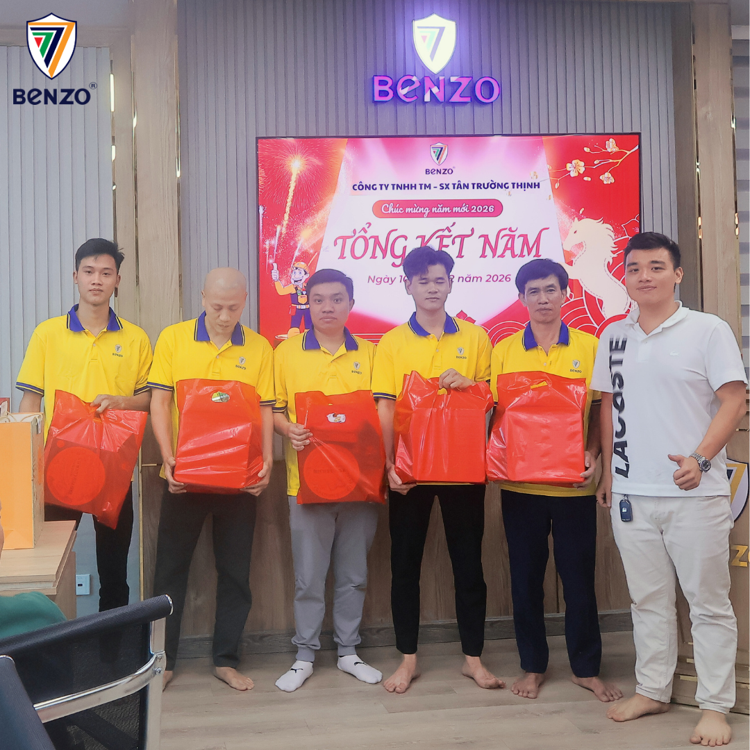 Dấu Ấn 2025 & Khát Vọng 2026: Toàn Cảnh Buổi Họp Tổng Kết - Tri Ân Của Đại Gia Đình Sơn Benzo 4 Lễ vinh danh nhân viên xuất sắc năm 2025 tại Sơn Benzo.