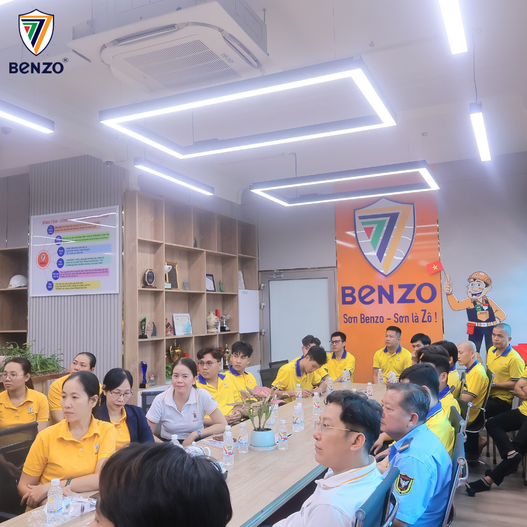 Dấu Ấn 2025 & Khát Vọng 2026: Toàn Cảnh Buổi Họp Tổng Kết - Tri Ân Của Đại Gia Đình Sơn Benzo 1 Toàn cảnh buổi họp tổng kết năm 2025 của công ty Sơn Benzo.